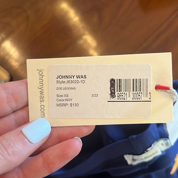 NEW JOHNNY WAS RARE ZOE EMBROIDERED LEGGINGS NAVY - Picture 15 of 16